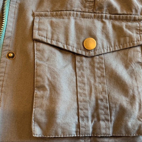 Market & Spruce Vest - Picture 9 of 9